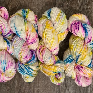 Hand dyed worsted weight yarn, Unicorn Dust