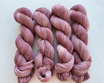 Hand dyed fingering/sock weight yarn, “Mauvelous”