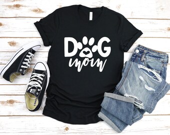 Dog Mom T-Shirt: Soft Cotton Blend, Pet Lover Tee