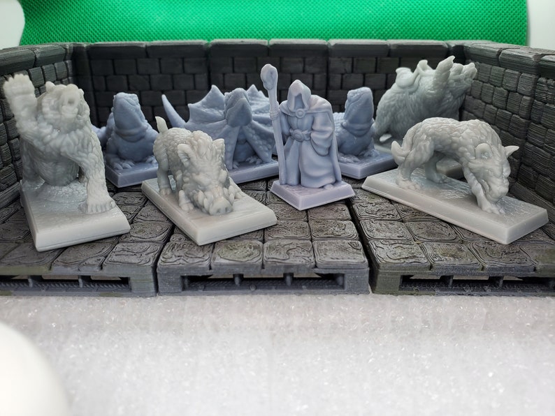 Lizards, bears, wolfs, and wild boar 28mm Dungeons and Dragons Pathfinder Resin 3d printed All