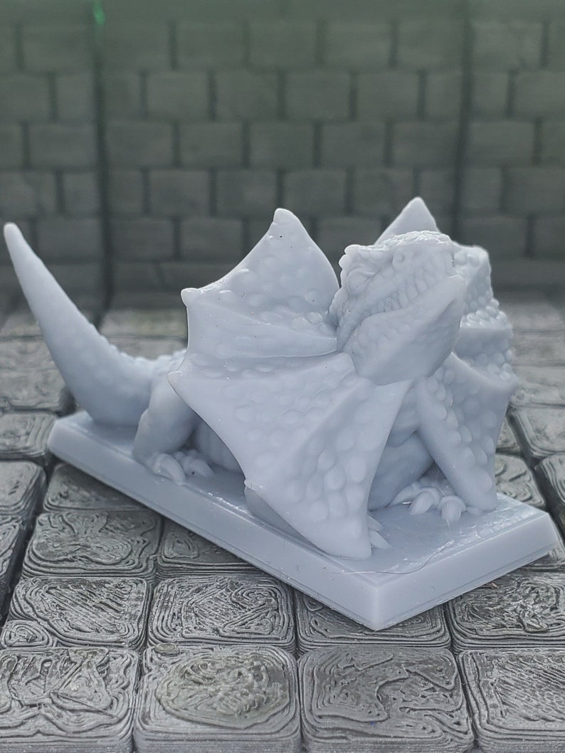Lizards, bears, wolfs, and wild boar 28mm Dungeons and Dragons Pathfinder Resin 3d printed Frilled lizard
