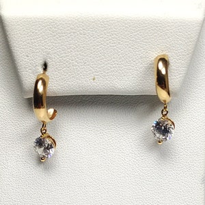 14k Yellow Gold Lab Created (CZ) Round Shape Screwback Earrings