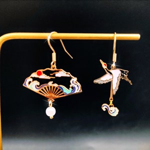 Asymmetrical enameled fan-shaped dangling earrings with pearls with crane and the Great Wave off Kanagawa from Japan Ukiyo-e