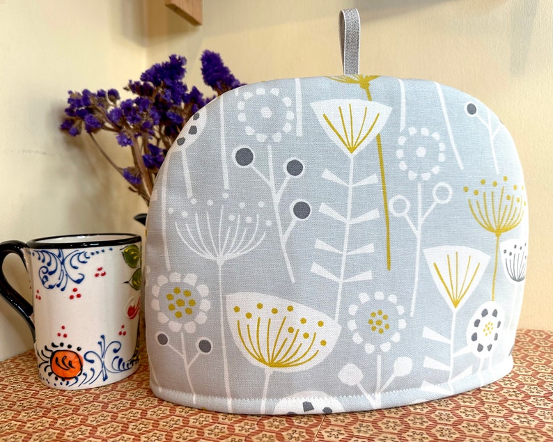 Scandi Flower Tea Cosy, Tea Cosy voor theepot, theeliefhebber cadeau, nieuw huis cadeau, moeder cadeau, S, M, L, XL maten Grey