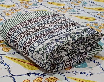Doharkatoen met handblokprint: lichtgewicht quilt voor Indiase zomer| Voor thuis