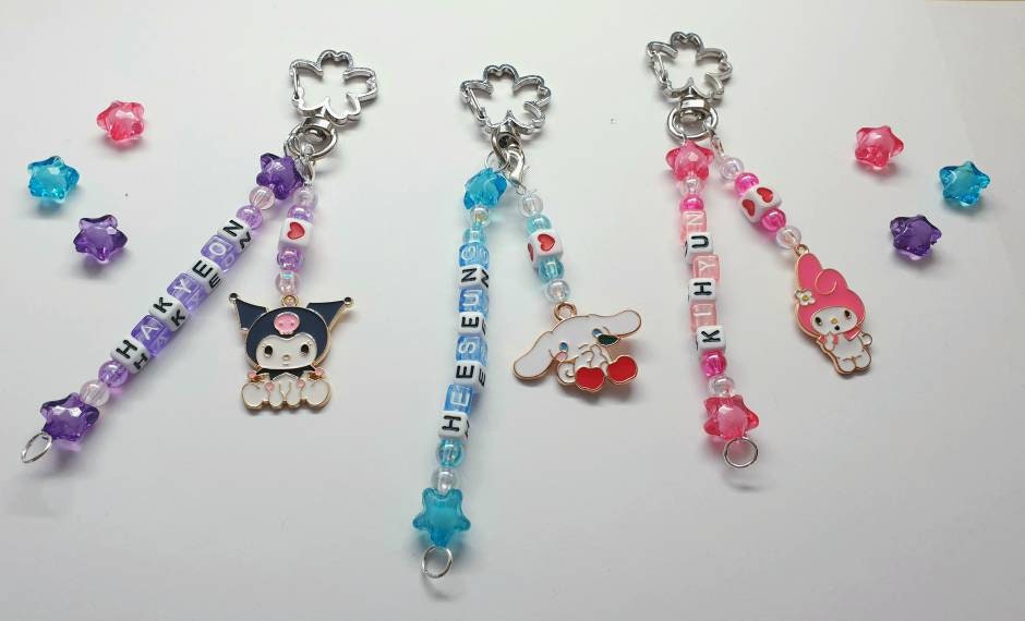 Cute charm keychains - 5 character variations