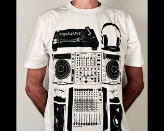 Men's t-shirt, DJ, DJ console, disc jockey, rave, mixer, sound system, tekno, techno, free party, music, electronic, pioneer dj