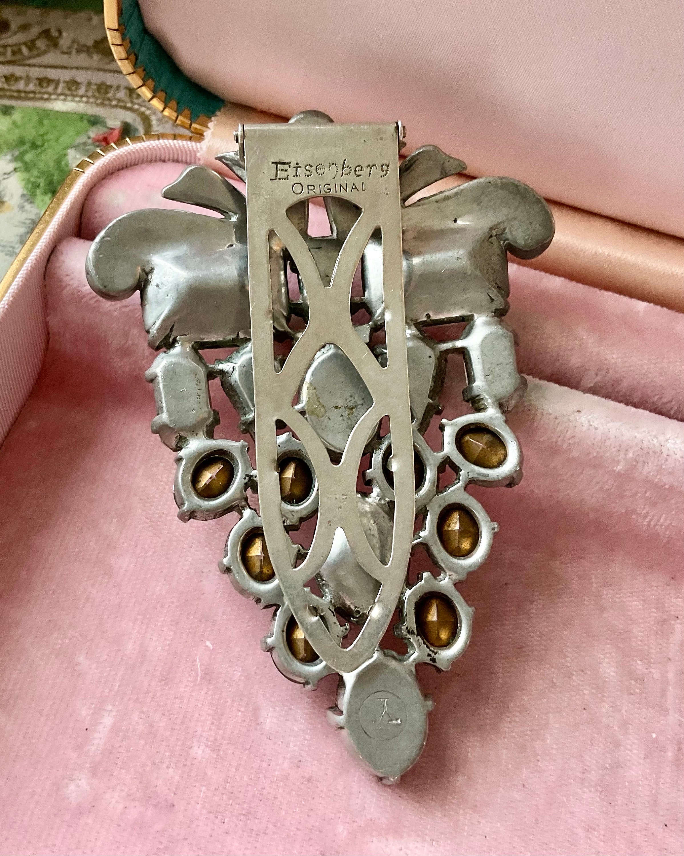 Laudree- Vintage Signed EISENBERG Original Silver Large Fur Laudree- Vintage Signed EISENBERG Original Silver Large Fur