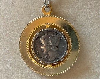 Desta - Necklace Vintage 1941 Liberty Coin in Gold Tone