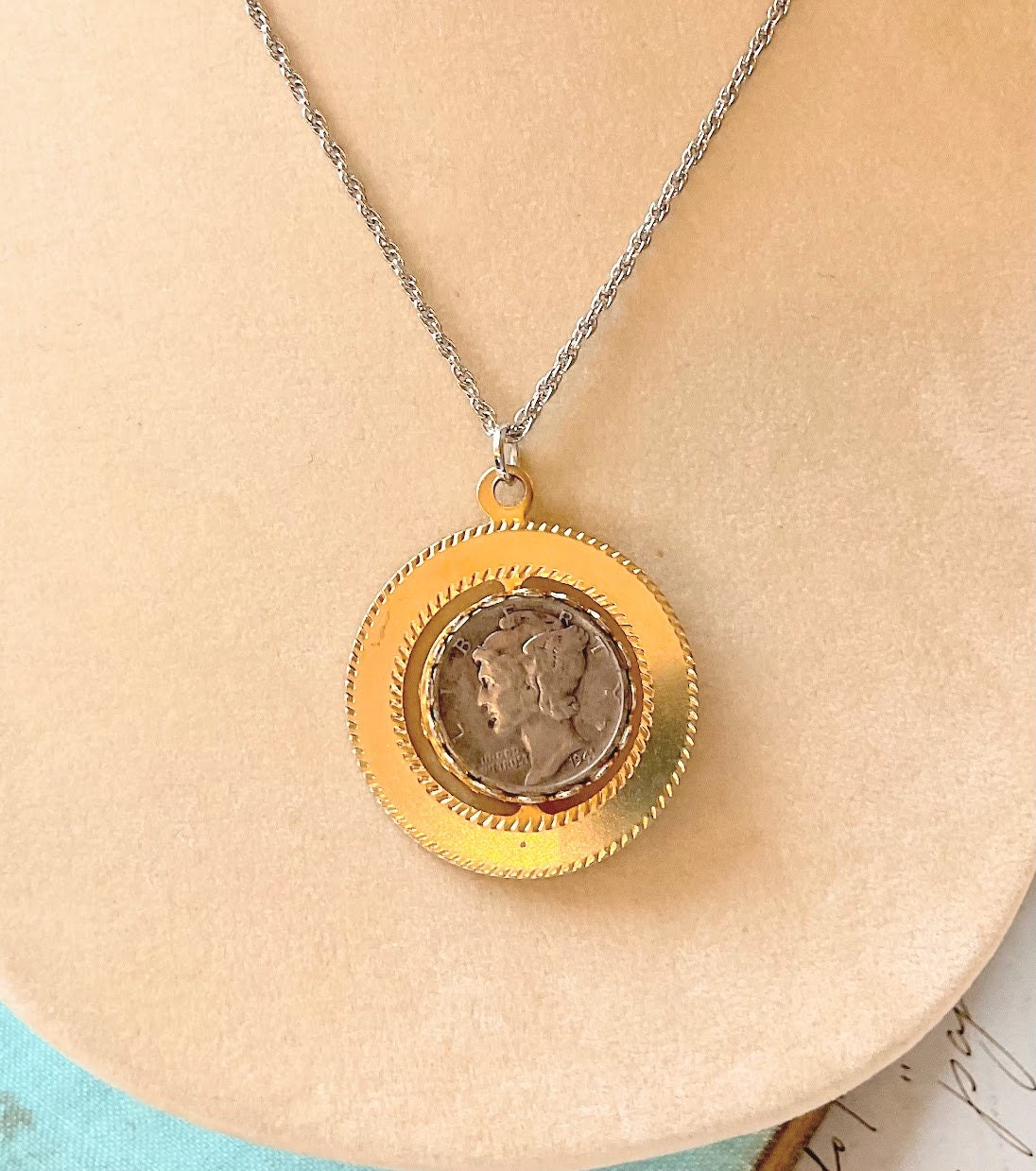 ★VINTAGE HOLLYWOOD★ Round Coin Necklace 60s Indian Head 1936 Coin Pendant Necklace WLP Rhinestone - Etsy