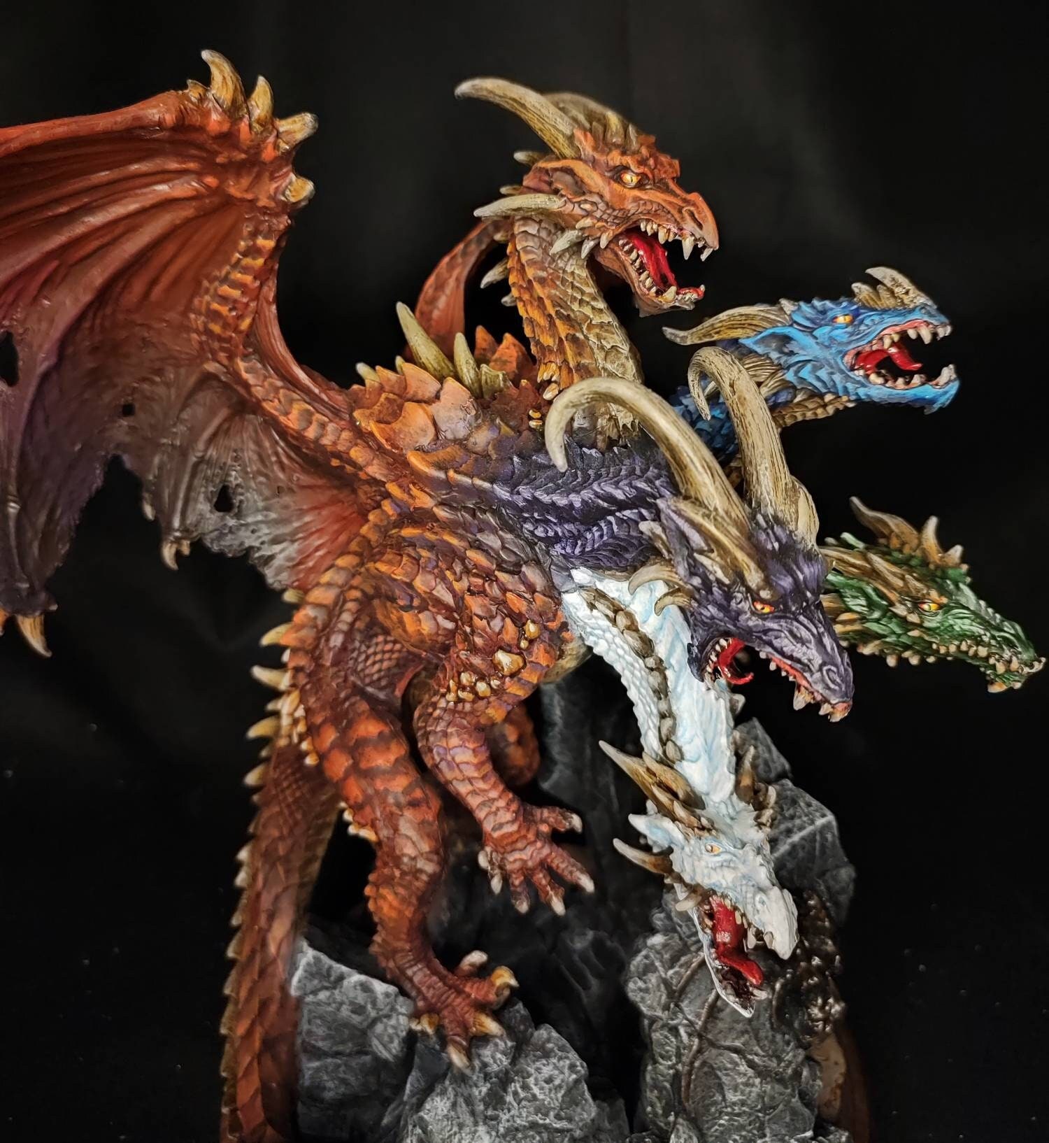 ティアマト ドラゴン、ティアマトの側面、ダンジョンズ & ドラゴンズの