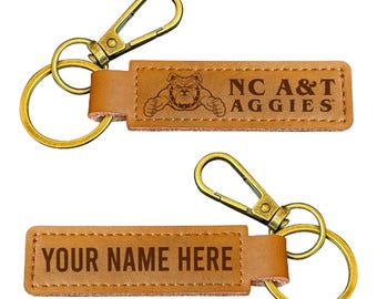 Llavero de cuero personalizable de los Aggies de la Universidad Estatal Agrícola y Técnica de Carolina del Norte, 8,25 cm de largo, con licencia oficial.