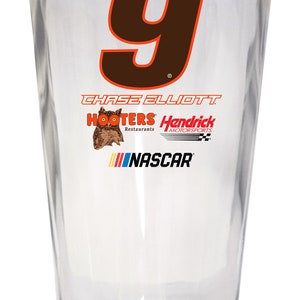Chase Elliott #9 Hooters Throwback NASCAR Pint Glass