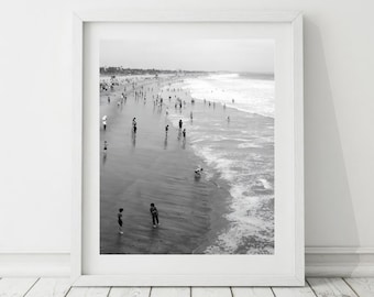 Stampa in bianco e nero di spiaggia, onde estive, arte murale costiera