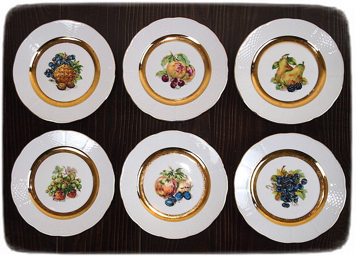 VINTAGE PLATE PORCELAIN Tk Thun Czechoslovakia Dish Fruit collection