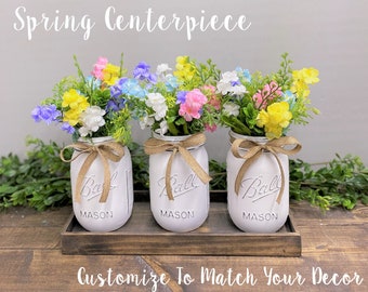 Mason Jar Spring Centerpiece: Farmhouse Floral Arrangement