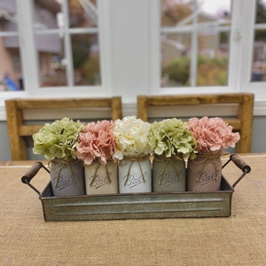 Decoración con tarros de cristal/Decoración rústica con hortensias/Decoración con tarros de cristal/Centros de mesa/Decoración del hogar/Decoración de mesa/Decoración de cocina