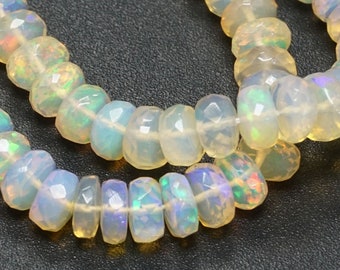 Cuentas redondas facetadas de ópalo etíope natural, 4-5,5 mm, tira de 16 pulgadas. Cuentas facetadas de ópalo de alta calidad para la fabricación de joyas.
