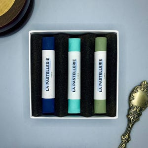 Coffret de 3 Pastels Secs Artisanaux "Harmonie Boréale" pour Artistes - Pigments Haute Qualité | Pastels Faits à la Main - La Pastellerie