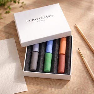 Coffret de 6 Pastels Secs Artisanaux "Brume d'iris" pour Artistes - Pigments Haute Qualité | Pastels Faits à la Main - La Pastellerie