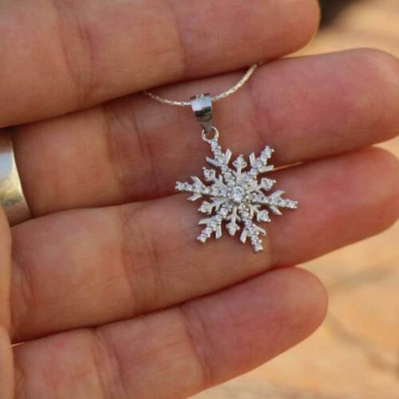 3.00 CT Round VVS1 Simulated Diamond Snowflake Pendant 14K White Gold Finish 18/'/' Free ChainBirthday GiftsAnniversary GiftGift For Her