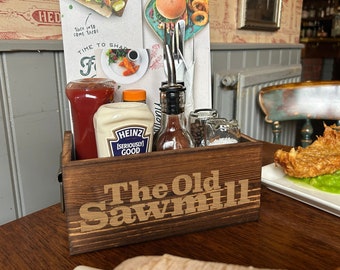 Porta condimentos de madera teñida oscura de marca: organizador de mesa para restaurante