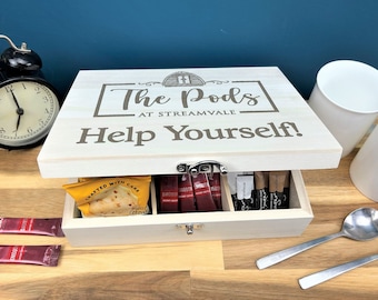 Personalisierte gravierte hölzerne hölzerne Room Service Box: Hotel AirBnB Glamping