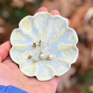 Little shallow plate, salt bowl, handmade ceramic plate, ring dish, Small jewelry dish, handmade ceramic spoon rest, organic flower form