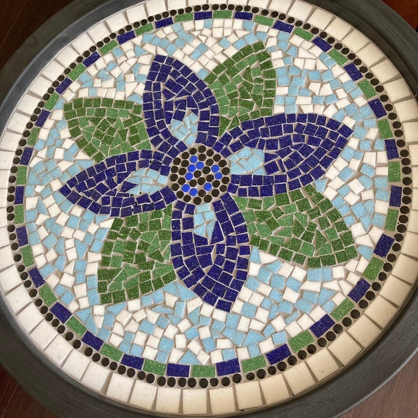 Mosaic Kit to make table top 46 cms