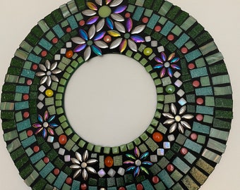 Mosaic wreath making kit to complete beautiful wreath. DIY homemade craft