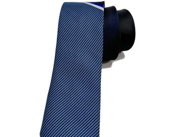 Noir, bleu sax, blanc, bleu clair, bleu marine diagonal rayé et petite cravate à points 2,17 » (5,5 cm)