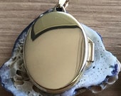 8K 14K Solid Gold Locket Necklace, Edwardian Locket, Personalized Locket, Photo Engraved for free 14K Yellow gold Locket Pendant