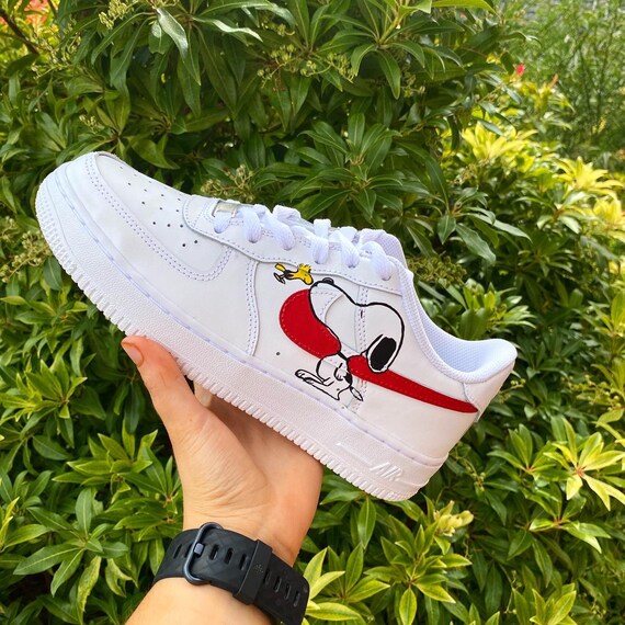 nike snoopy shoes