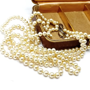 Vintage Cream Pearl Necklace Set: Mid-Century Gatsby Style
