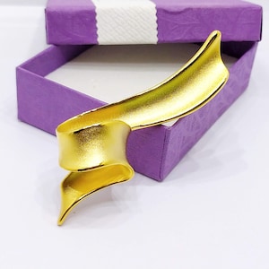 Große satinierte modernist Goldnadel Brosche Signiert TONA © atemberaubende Nadel Vintage Goldton Bandbrosche Mantelbrosche