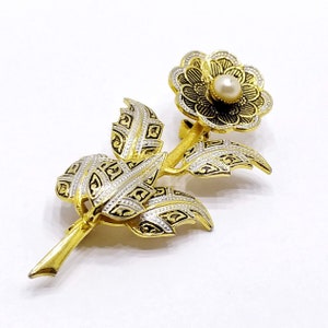 Vintage Damascene flower brooch with faux pearl Black and Gold ornate pin Spain  Toledo damascene jewelry