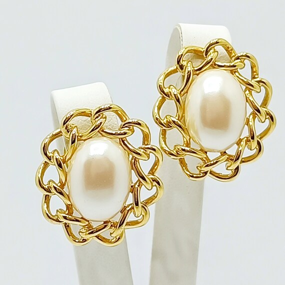 Vntage faux pearl stud earrings Chunky oval gold … - image 1