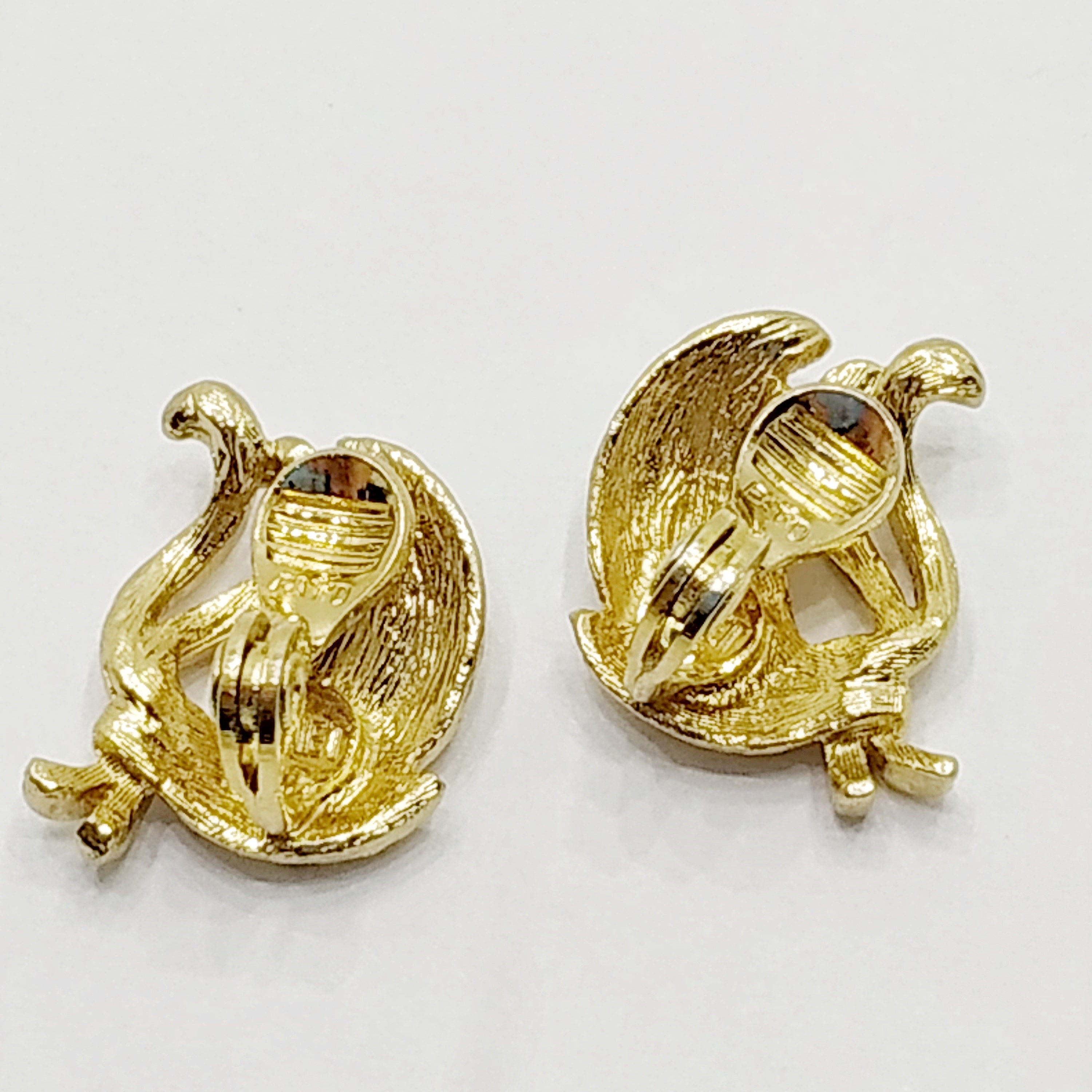 gold leaves clip on earrings Vintage small leaf clips Etsy