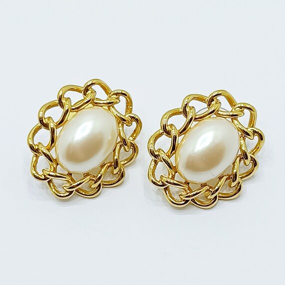 Vntage faux pearl stud earrings Chunky oval gold … - image 4