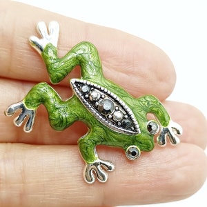 Vintage green frog brooch Gorgeous enamel froggy pin Silver tone small frog pin with rhinestones