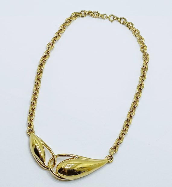 Gold tone TRIFARI choker necklace Vintage Moderni… - image 9