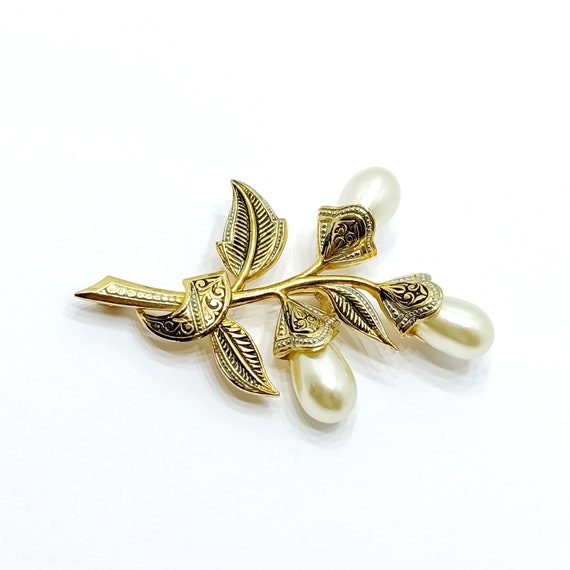 DAMASCENE flower brooch with faux pearl Large vin… - image 5