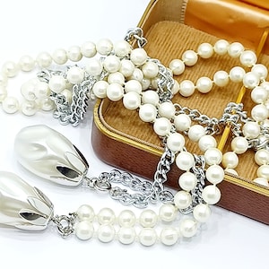 Vintage Sarah Coventry Onstage necklace Huge faux pearl removable teardrop pendant Chunky silver tone chain and pearl beaded necklace 36&#39;&#39;
