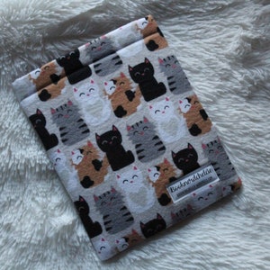 Cats in Love Book Sleeve (Paperback)