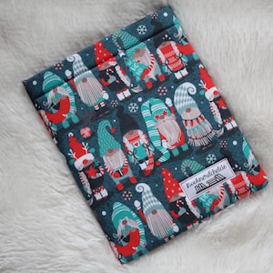 Winter Gnome Book Sleeve (Paperback)
