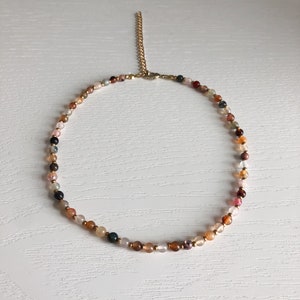 Beaded Boho Choker // Earthy Choker, Beaded Choker Necklace, Agate Necklace, Boho Necklace, Dainty Boho Choker, Stone Necklace, Fall Jewelry