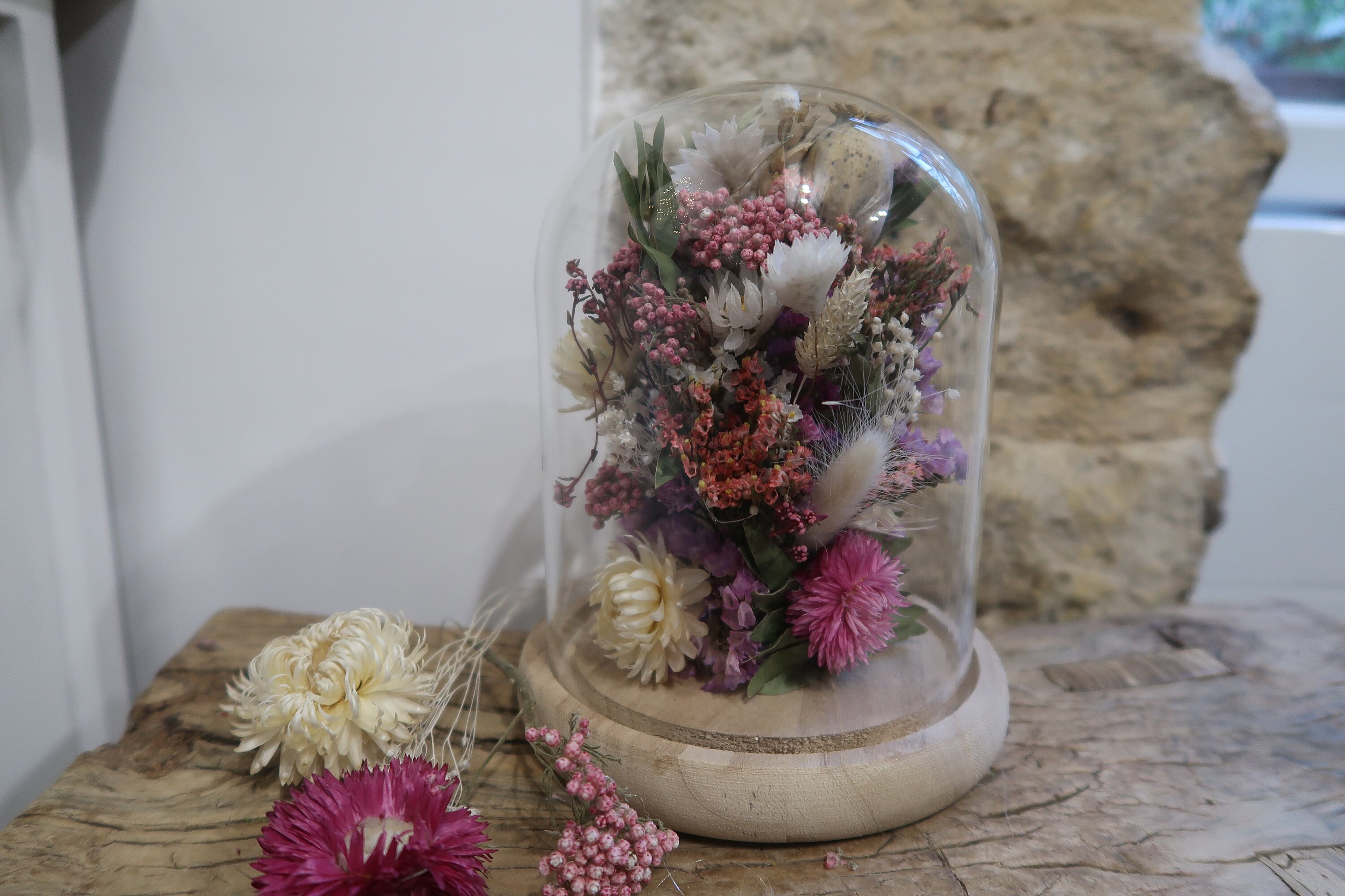 Cloche en Fleurs Séchées Globe Fleuri La Vie Rose