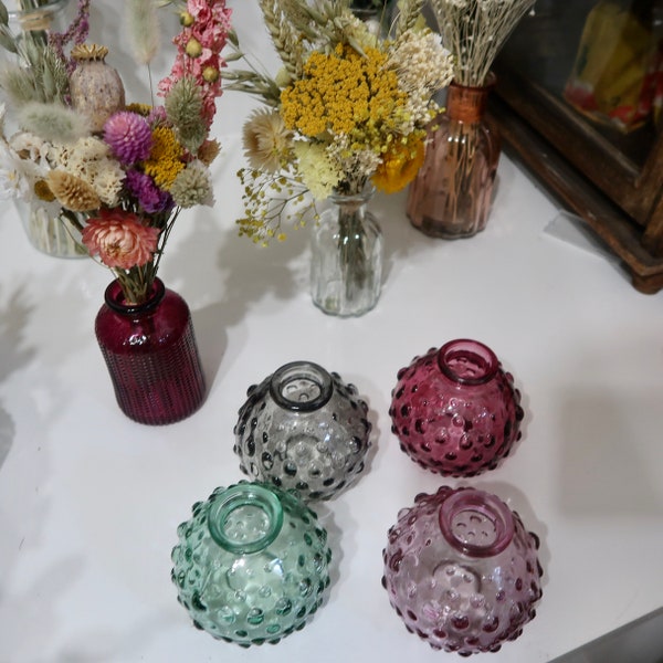 Petit vase boule en verre recyclé, coloris au choix