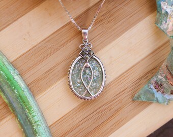Colgante de vidrio romano - Joyería de vidrio romano antiguo - Joyería israelí - Vidrio de colores naturales - Pieza arqueológica histórica