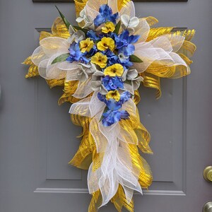 Cross Wreath perfect for home or cemetery. Can be displayed all year. Perfect &quot;in memory of&quot; for gravesite. Great home door decor or inside.